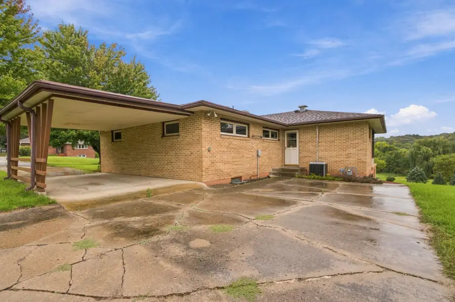 824 Brown Street, Jackson, MN 56143 - #3