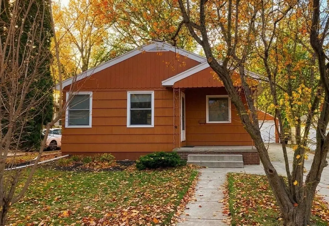 515 9th Street Nw, Willmar, MN 56201 - #1