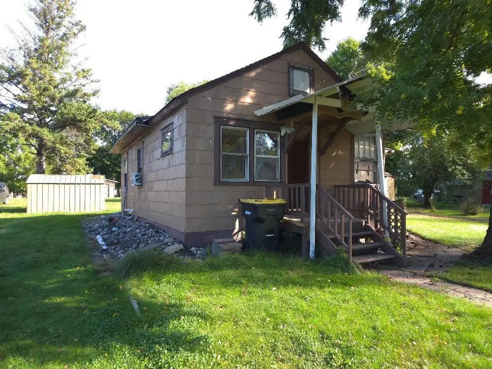 206 E Depue Avenue, Olivia, MN 56277 - #1