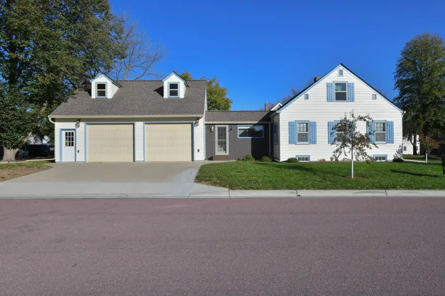 603 E 5th Street, Redwood Falls, MN 56283 - #3