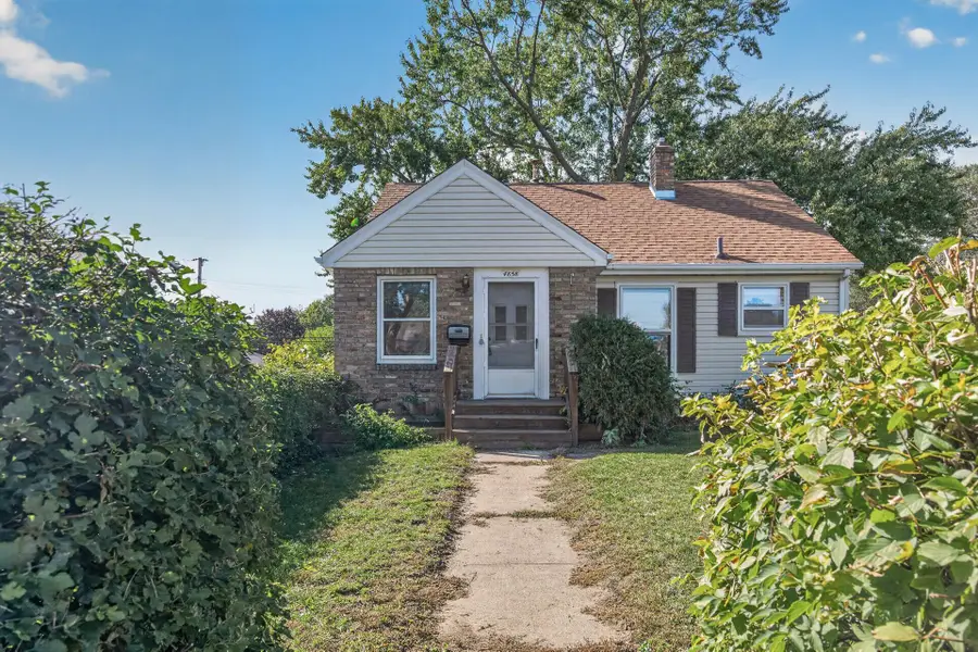 4858 6th Street Ne, Columbia Heights, MN 55421 - #2