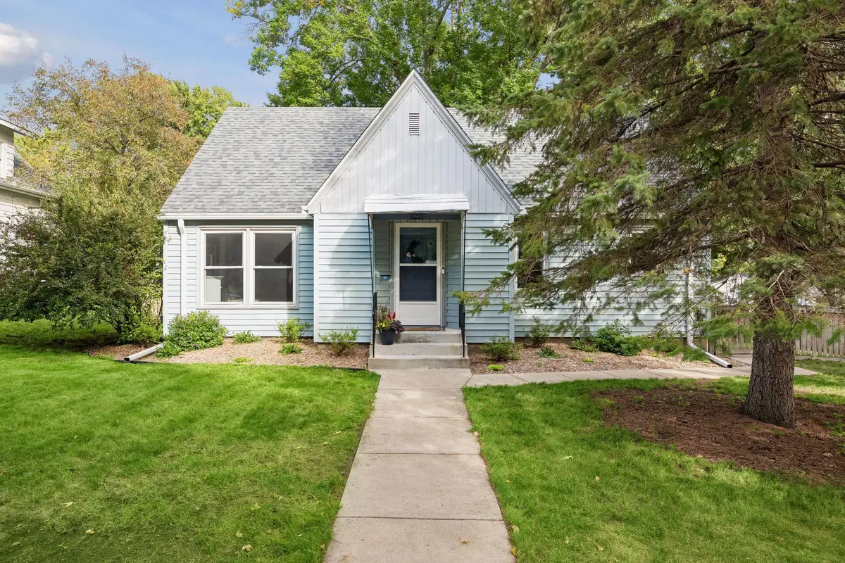 3221 Ulysses Street Ne, Minneapolis, MN 55418 - #1