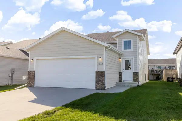 4513 17th Street S, Moorhead, MN 56560
