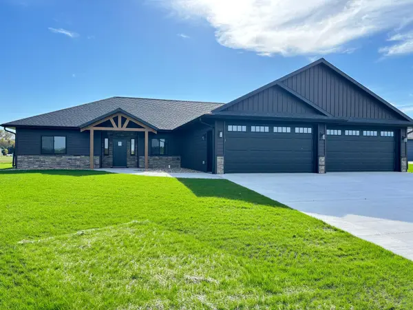 407 Halfaday Drive, Sauk Centre, MN 56378