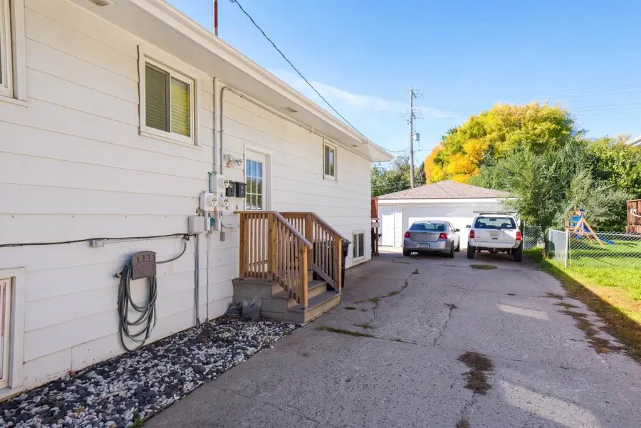 1309 16 1/2 Street S, Fargo, ND 58103 - #2