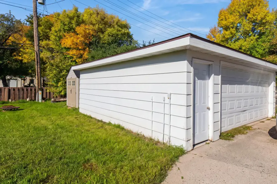 1309 16 1/2 Street S, Fargo, ND 58103 - #3