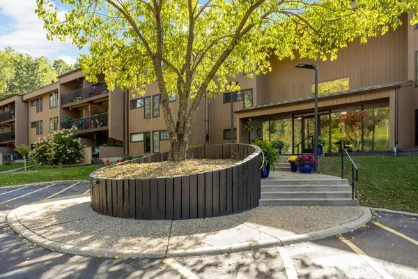 705 E Burnsville Parkway #114, Burnsville, MN 55337