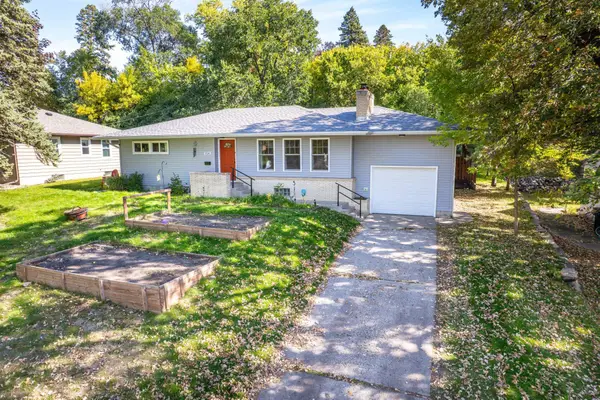 904 N Rosemary Avenue, Fergus Falls, MN 56537