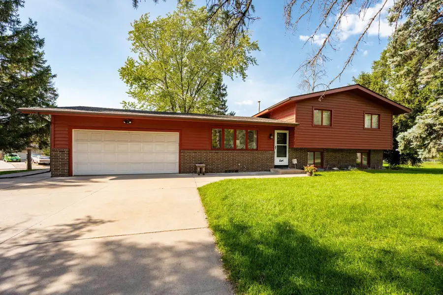 7901 Douglas Drive N, Brooklyn Park, MN 55443 - #2
