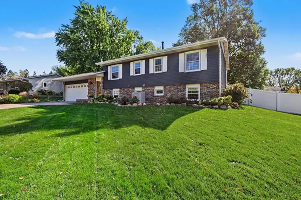 8227 76th Street S, Cottage Grove, MN 55016