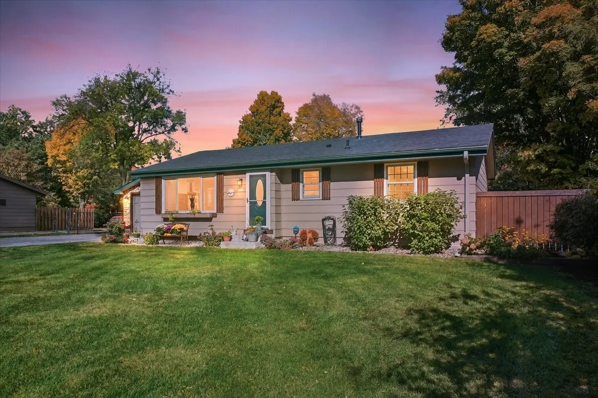 6816 Casey Parkway, Prior Lake, MN 55372 - #1
