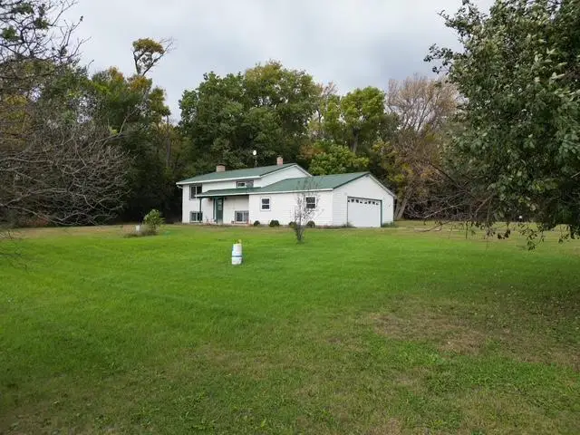35566 720th Avenue, Morton, MN 56270 - #2