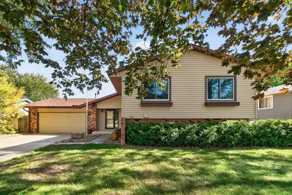 8400 Douglas Drive N, Brooklyn Park, MN 55443