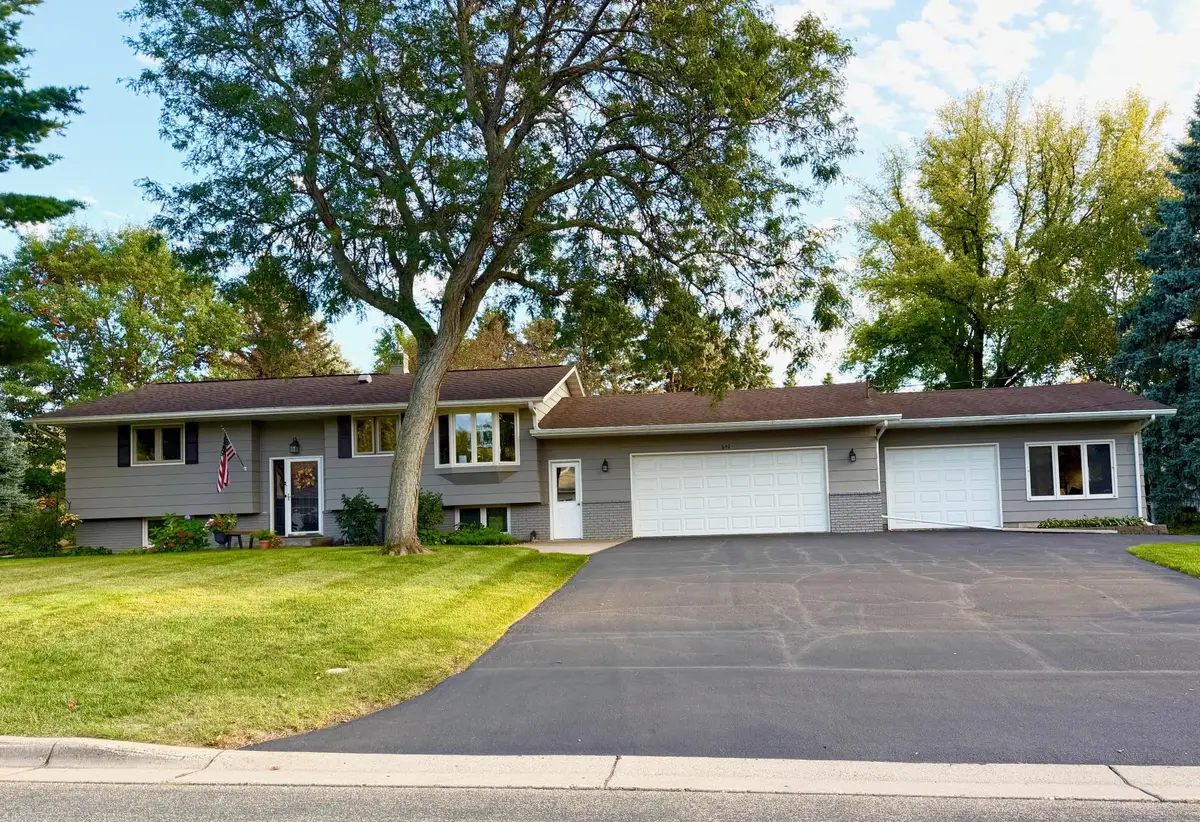 642 Callahan Place, Mendota Heights, MN 55118 - #1