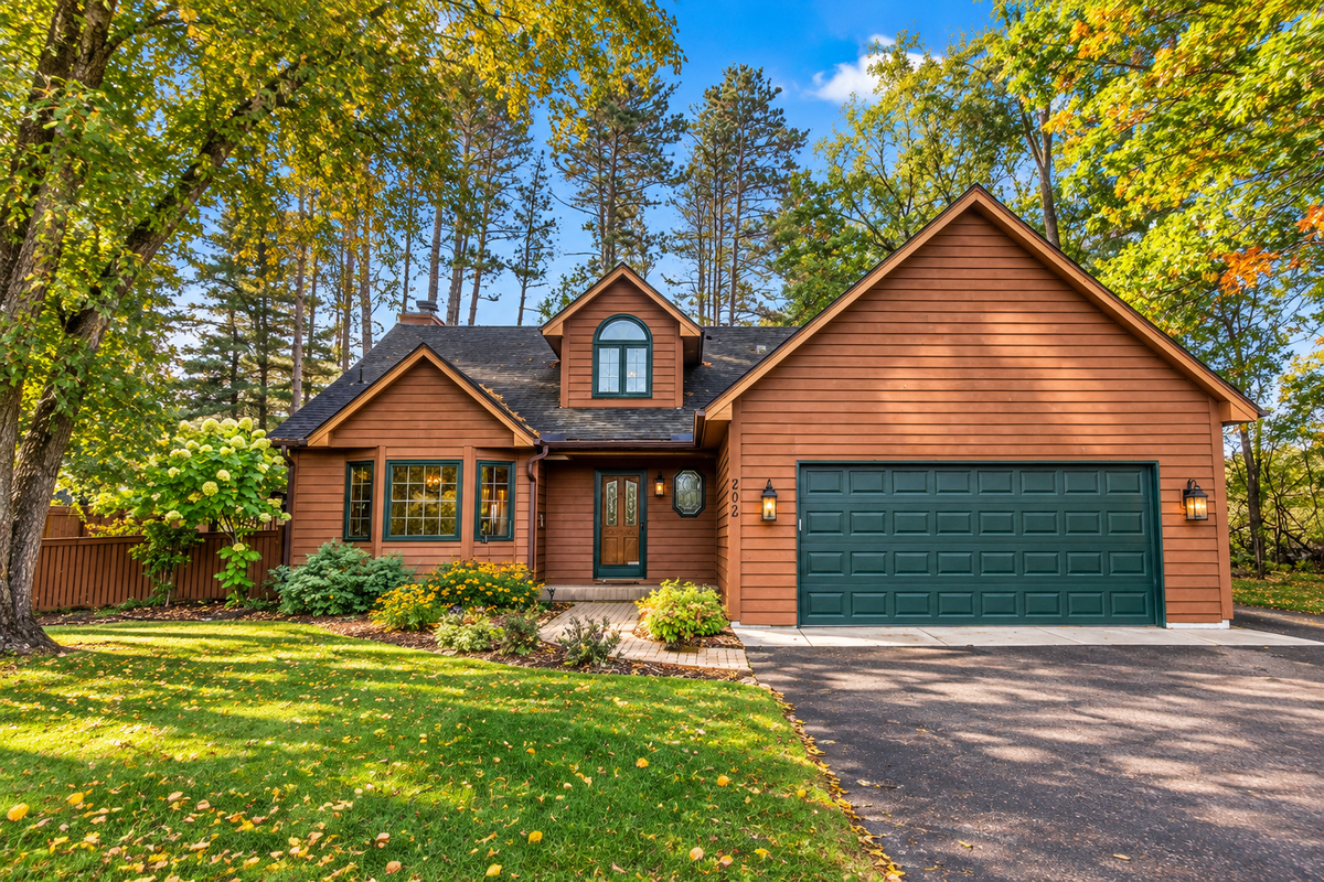 202 Robert Street, Mahtomedi, MN 55115 - #1