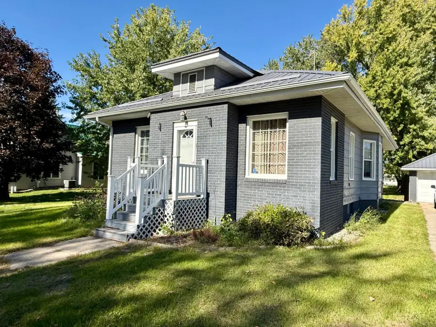 14 W Oak Street, Osakis, MN 56360 - #3
