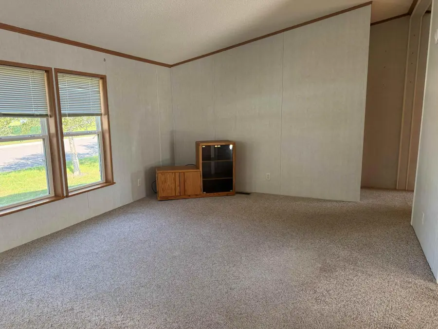 210 Margaret Avenue, Lakefield, MN 56150 - #2