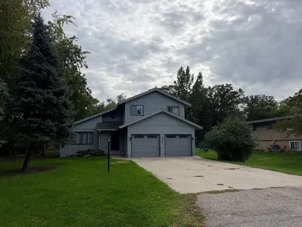 407 Southwood Drive, Horace, ND 58047