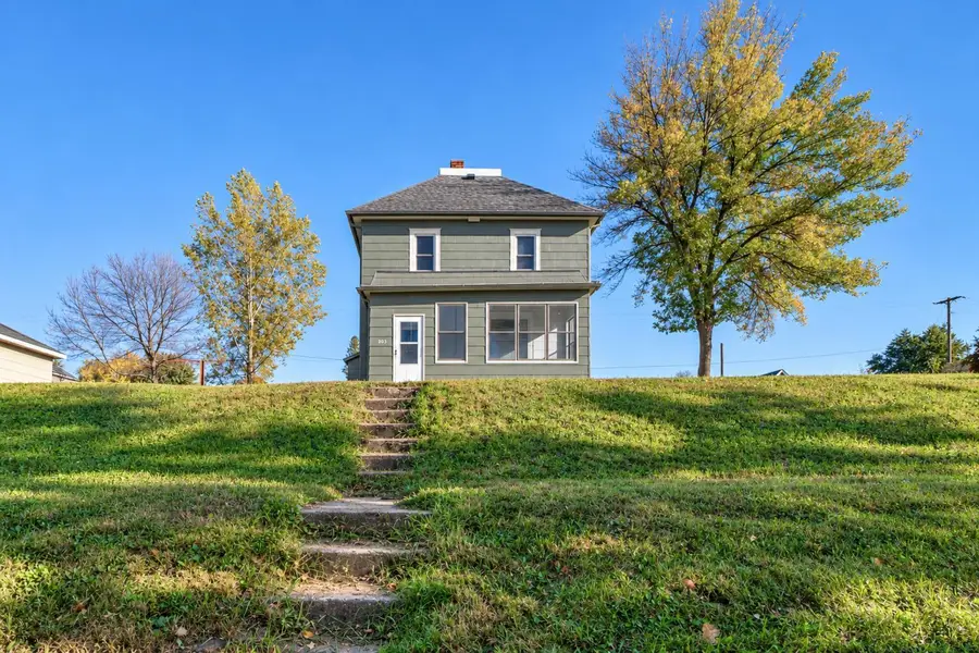 203 N 3rd Street, Le Sueur, MN 56058 - #2