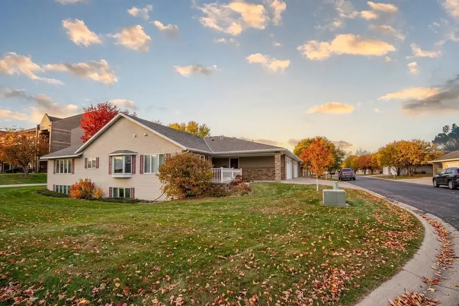 211 Valley View Drive Se, Willmar, MN 56201 - #2