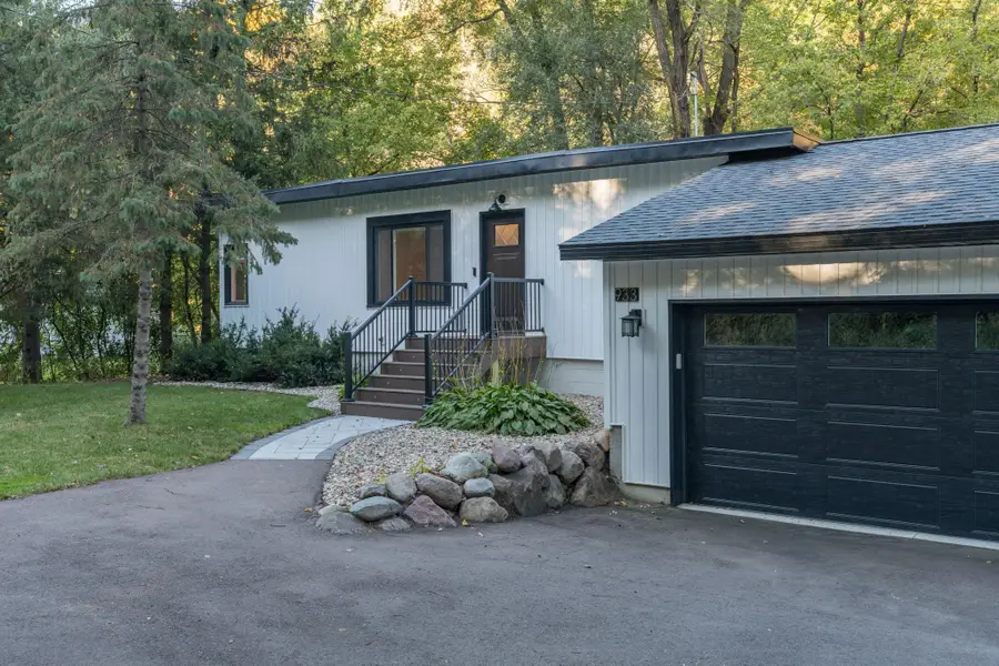 933 Thompson Ravine Road, Mankato, MN 56001 - #2
