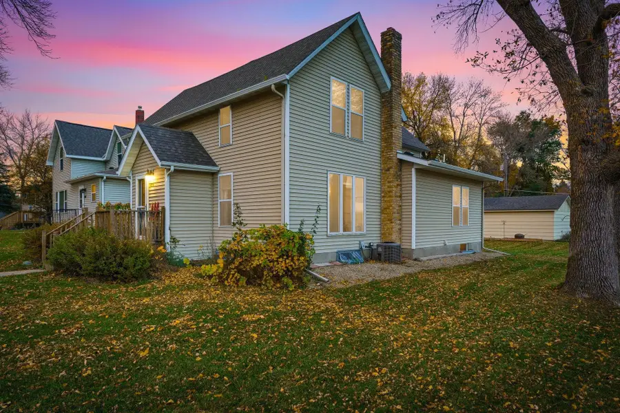 651 2nd Street S, Winsted, MN 55395 - #2