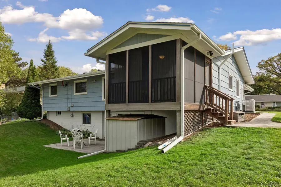 2163 Rosewood Lane S, Roseville, MN 55113 - #3