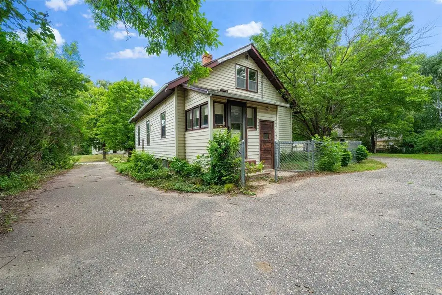 406 8th Avenue E, Alexandria, MN 56308 - #2