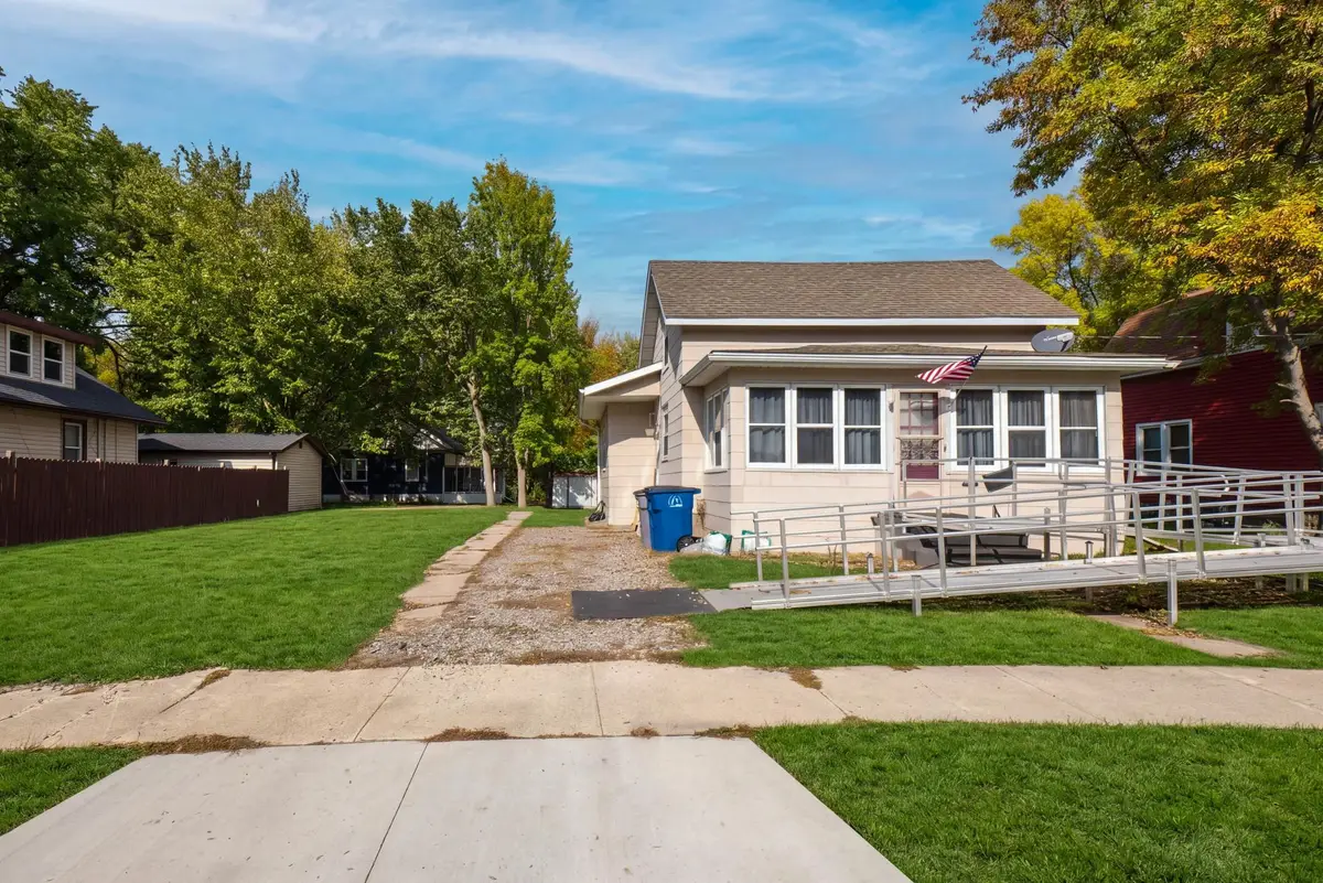 1010 2nd Avenue N, Moorhead, MN 56560 - #1