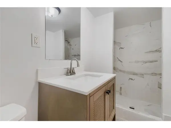 2002 Bush Avenue E, Saint Paul, MN 55119