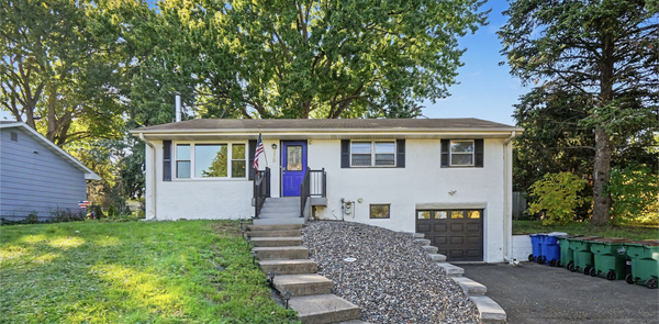 950 22nd Avenue Nw, New Brighton, MN 55112