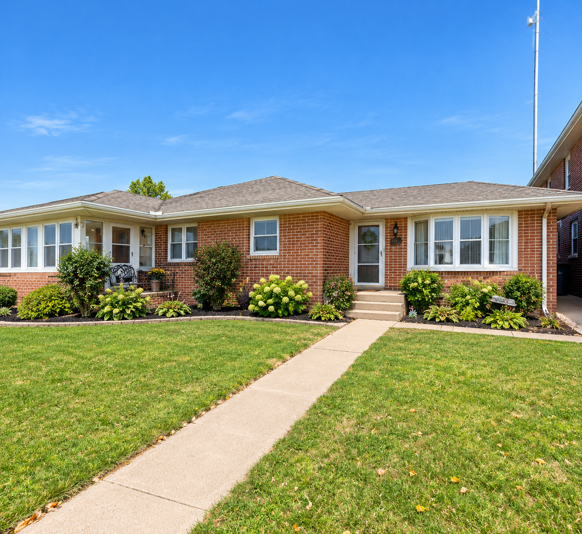 320 Broadway Avenue W, Little Falls, MN 56345 - #1