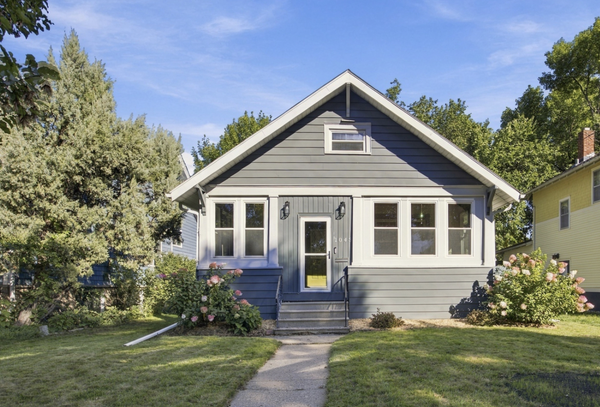 1043 1st Street N, Fargo, ND 58102