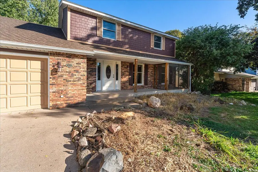 1331 Willow Circle, Roseville, MN 55113 - #3