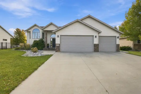 4822 43rd Street S, Fargo, ND 58104