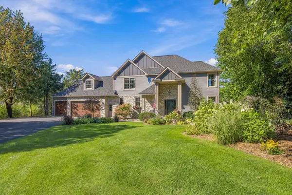 713 Crosby Drive, Hudson, WI 54016