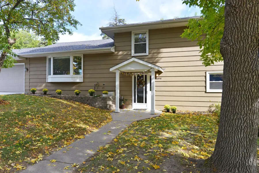 8644 Poplar Bridge Curve, Bloomington, MN 55437 - #2
