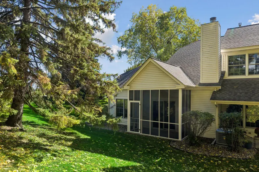 11018 Oregon Curve, Bloomington, MN 55438 - #3