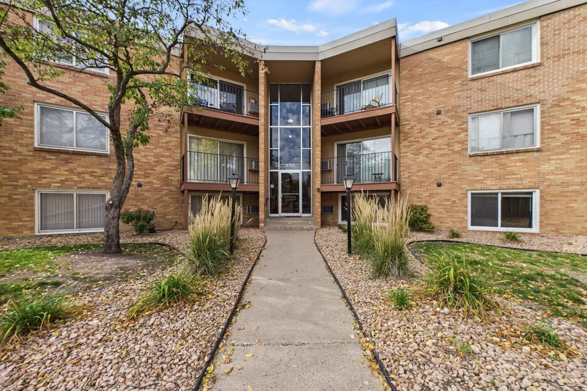9147 Highway 55 #103, Golden Valley, MN 55427 - #1