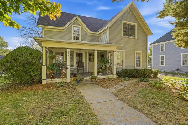 212 6th Street E, Northfield, MN 55057