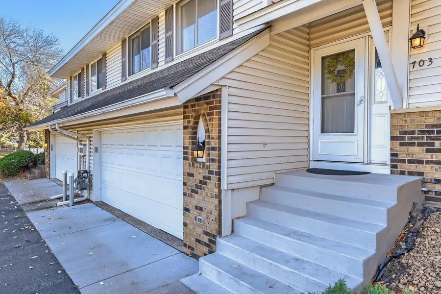 703 Evergreen Court, Burnsville, MN 55337 - #2