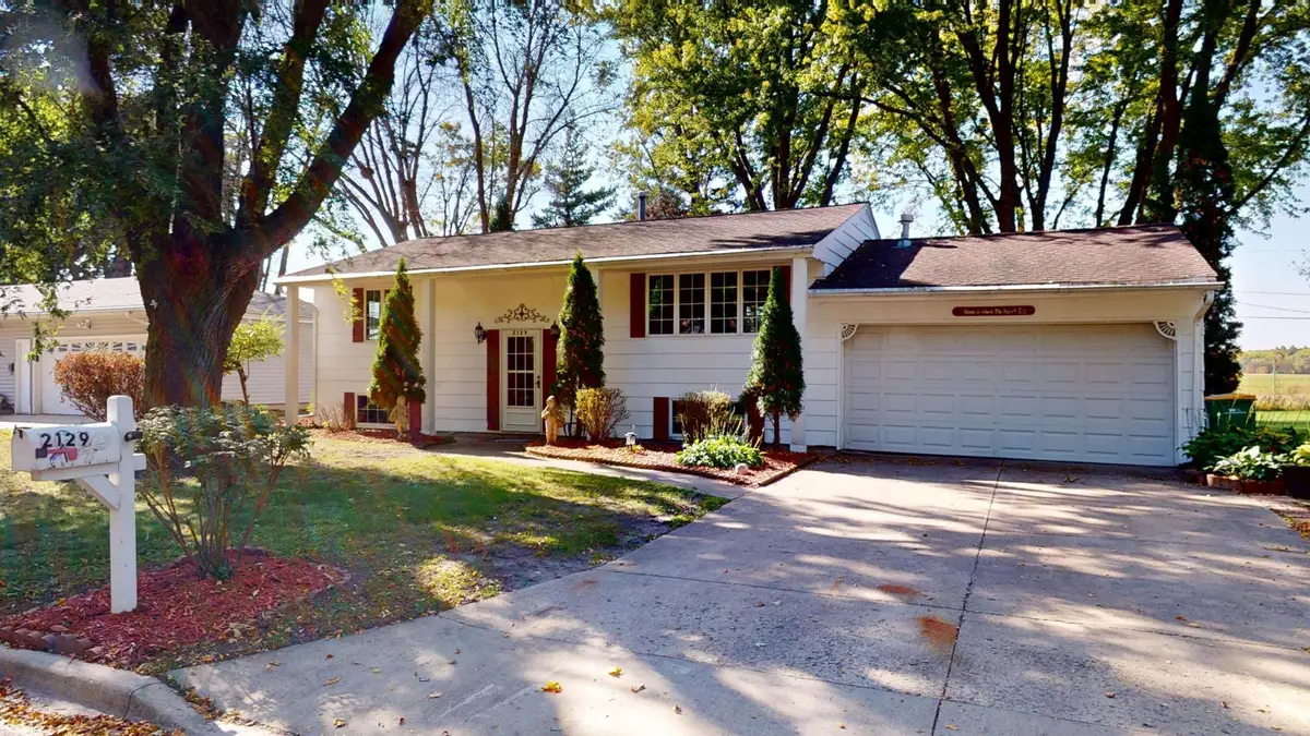 2129 Highland Avenue, Albert Lea, MN 56007 - #1