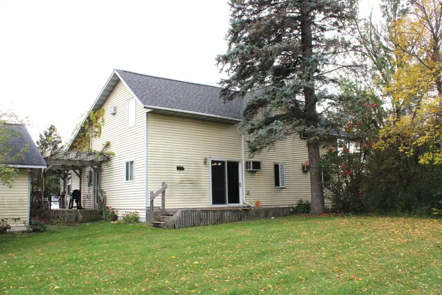 902 4th Street Ne, Little Falls, MN 56345 - #2