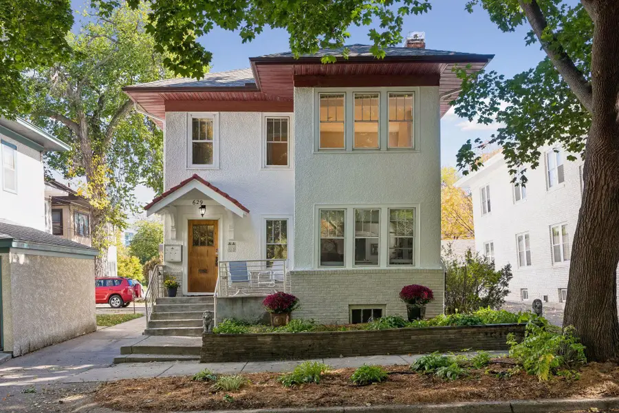 629 Kenwood Parkway, Minneapolis, MN 55403 - #2