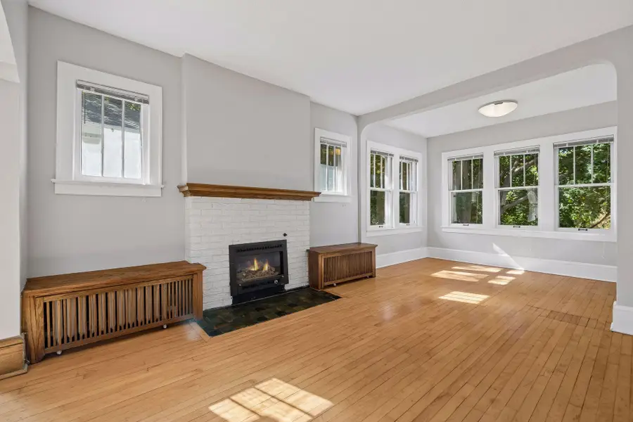 629 Kenwood Parkway, Minneapolis, MN 55403 - #3