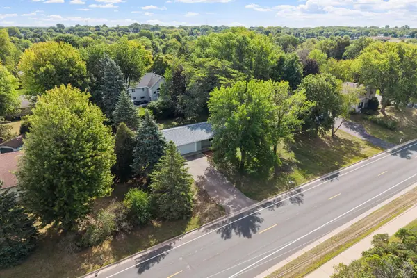9068 Rice Lake Road, Maple Grove, MN 55369