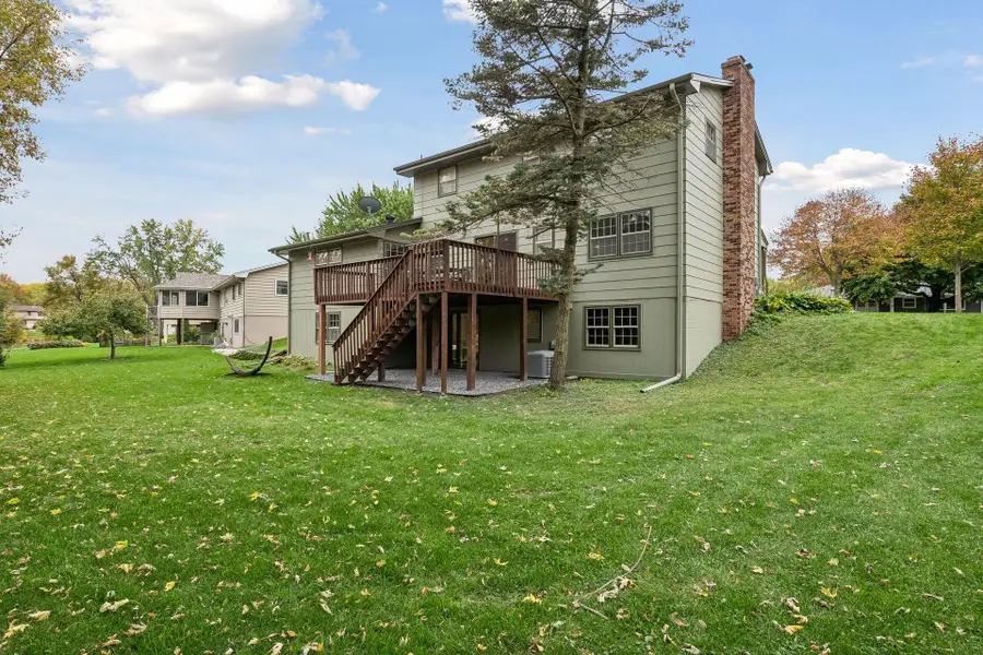 2060 Kelly Drive, Golden Valley, MN 55427 - #2