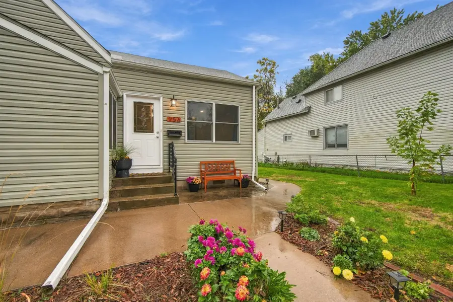 956 Humboldt Avenue, West Saint Paul, MN 55118 - #2