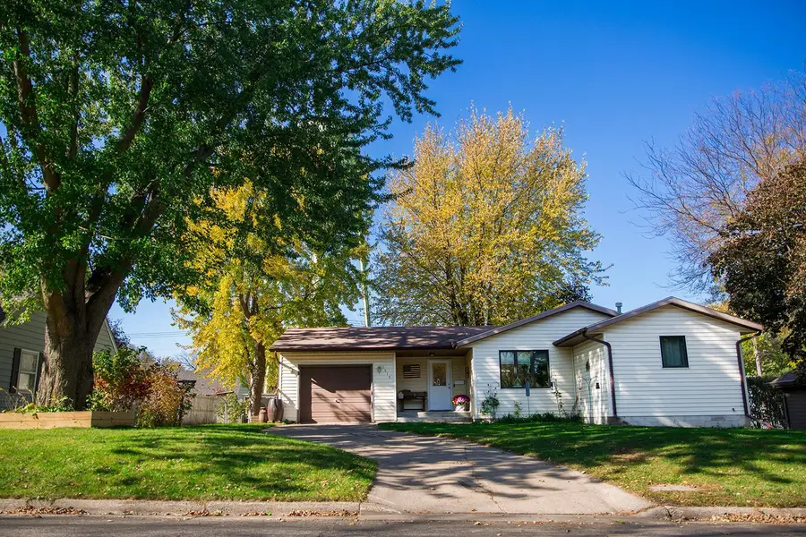 1515 Chandler Avenue N, Glencoe, MN 55336 - #2