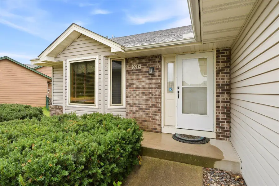 9213 Queens Gardens, Brooklyn Park, MN 55443 - #3